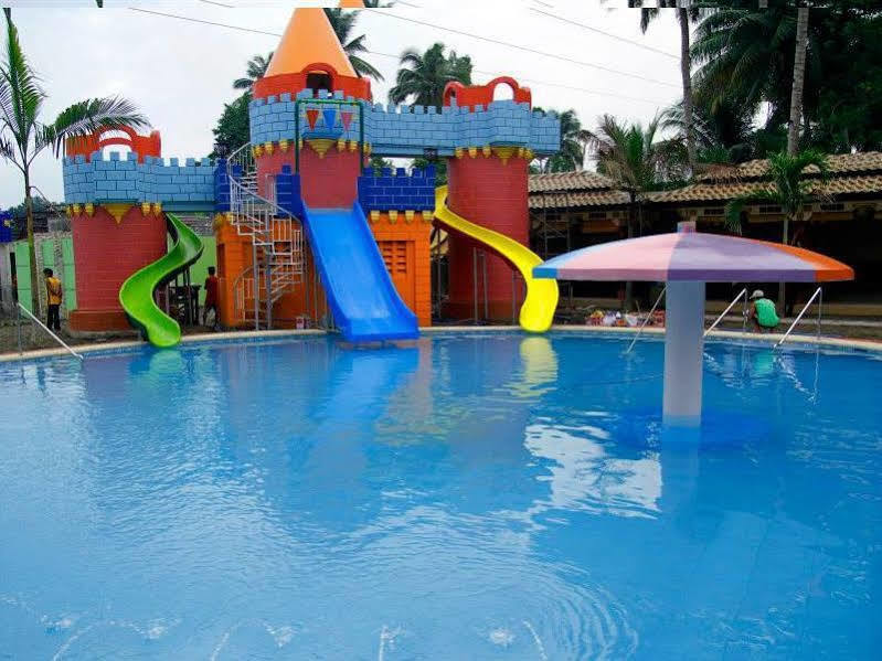 Golden Palace Hotel Tagum Zewnętrze zdjęcie